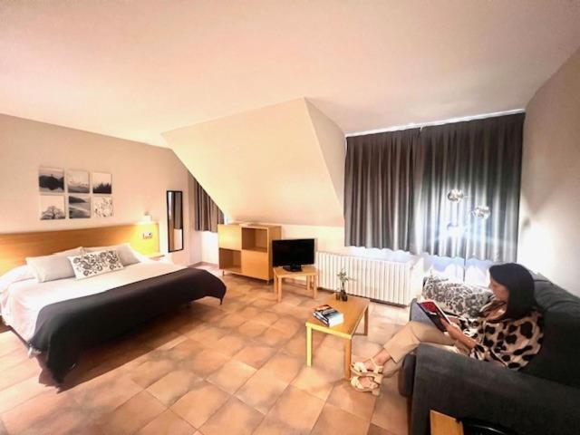 Aparthotel El Serch Andorra la Vella Dış mekan fotoğraf