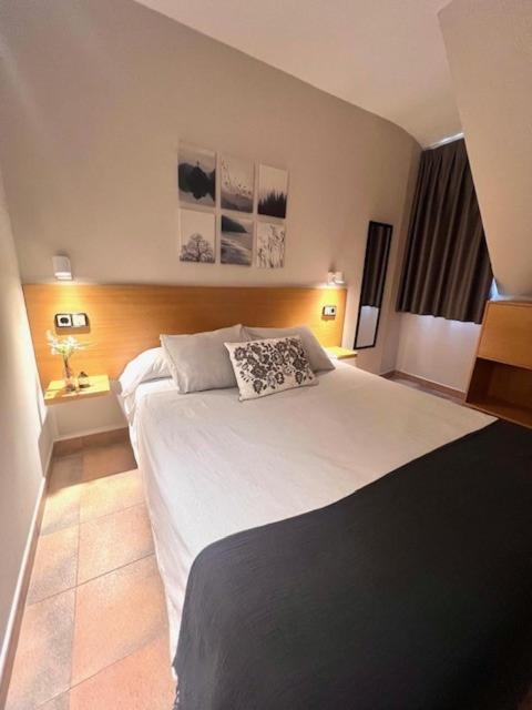 Aparthotel El Serch Andorra la Vella Dış mekan fotoğraf
