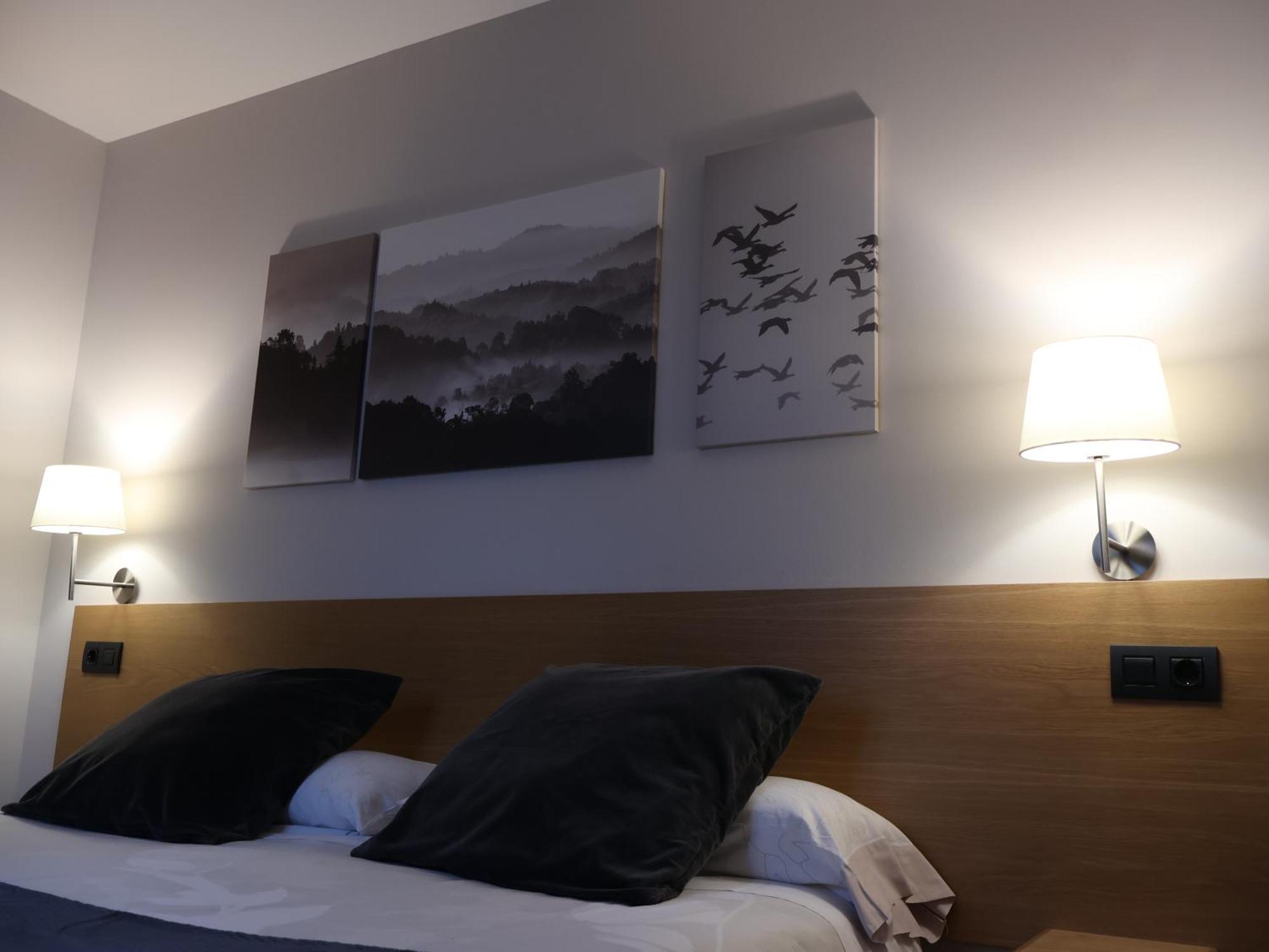 Aparthotel El Serch Andorra la Vella Dış mekan fotoğraf