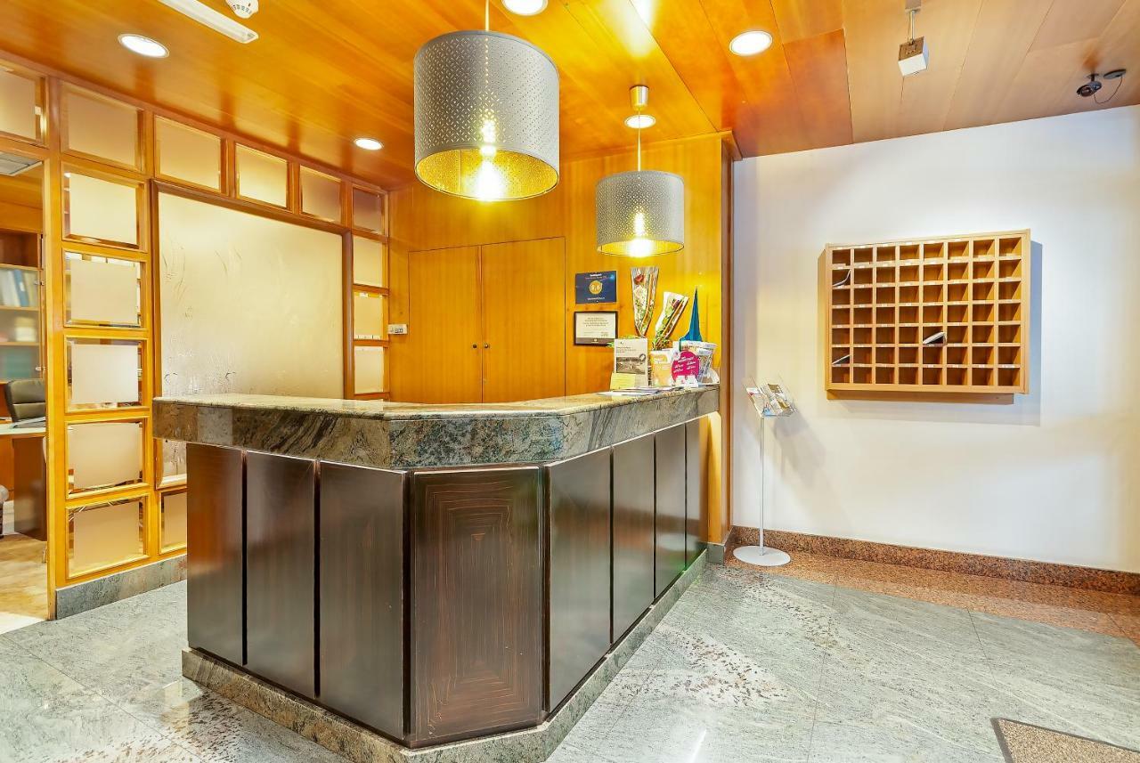 Aparthotel El Serch Andorra la Vella Dış mekan fotoğraf